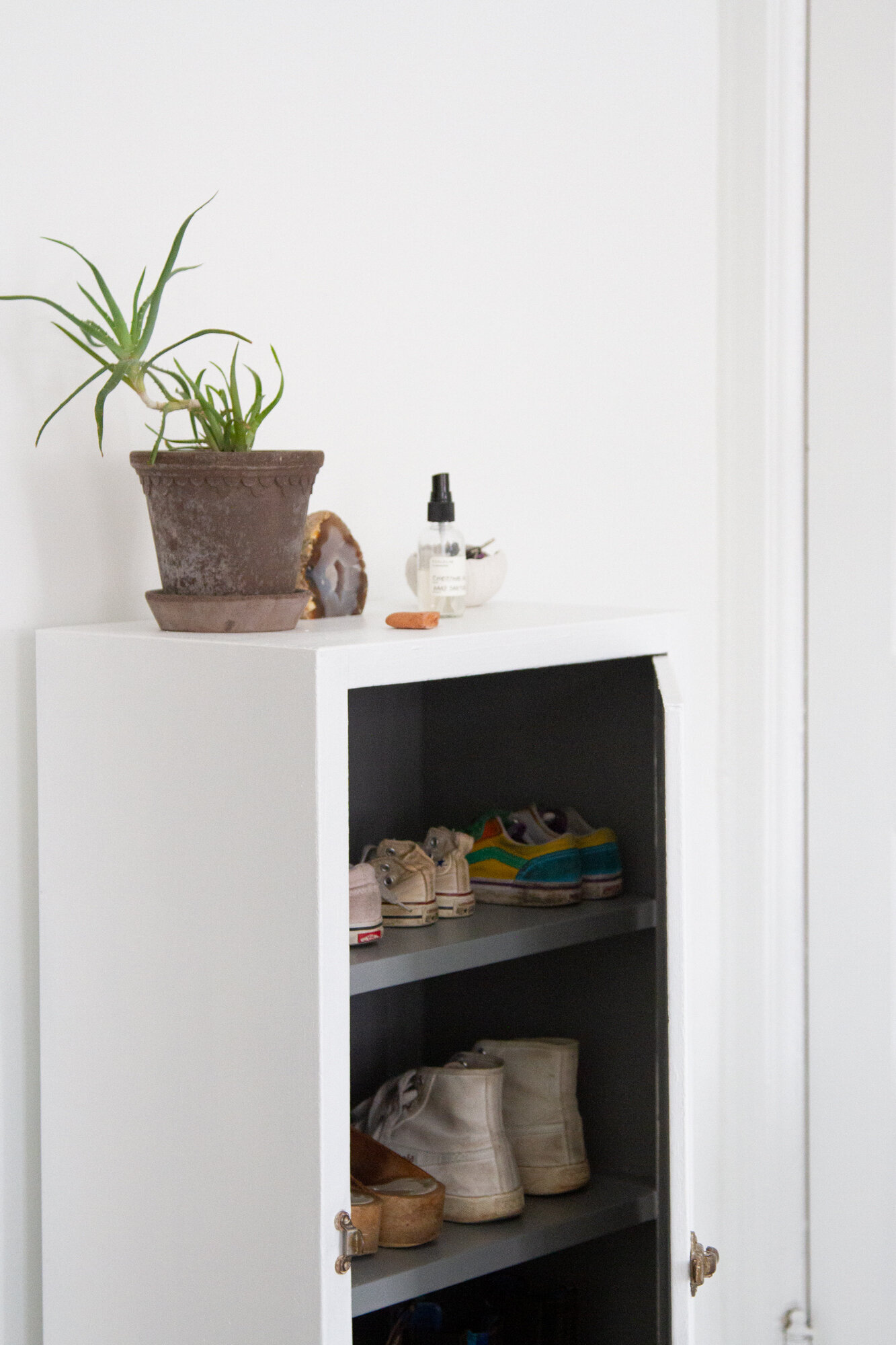 shoe storage | reading my tea leaves