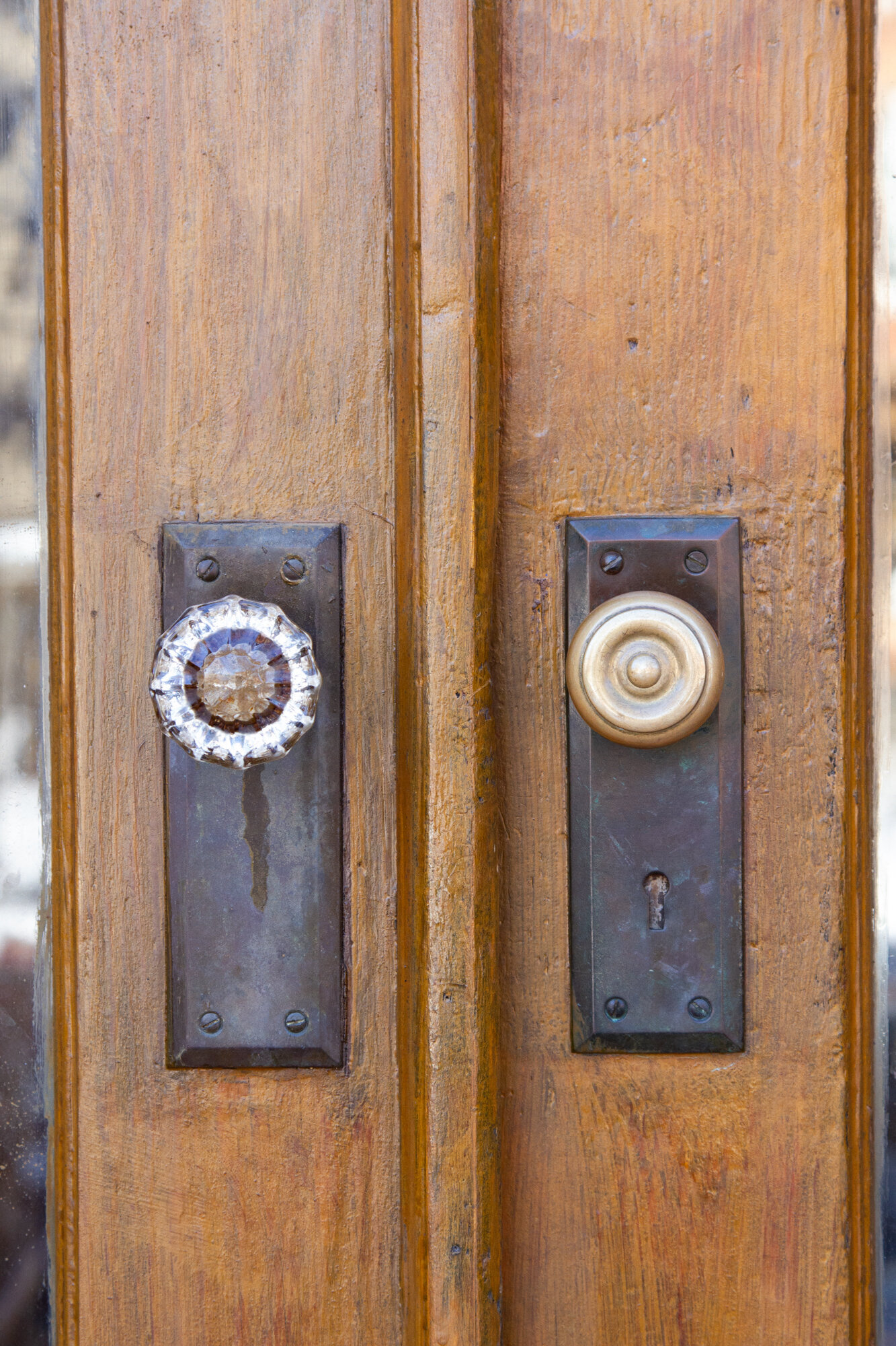 brass door knobs | reading my tea leaves